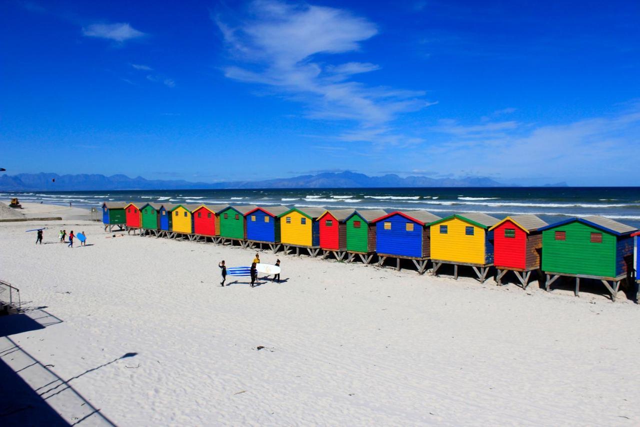 The Place Muizenberg Luaran gambar